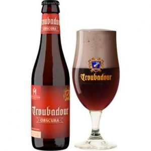 Speciaalbier Troubadour Obscura met ingeschonken Troubadour bierglas