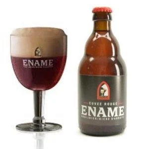 Speciaalbier Ename Rouge met ingeschonken Ename bierglas