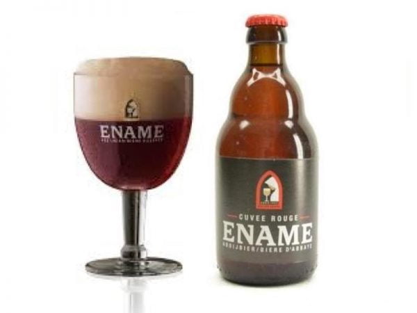 Speciaalbier Ename Rouge met ingeschonken Ename bierglas