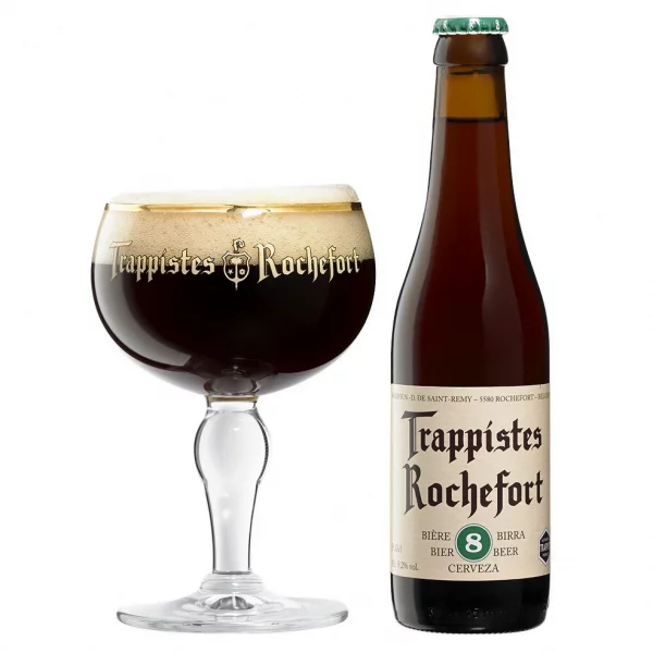 Speciaalbier trappist Rochefort 8 met ingeschonken rochefort bierglas