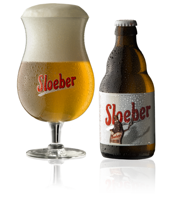 Speciaalbier Sloeber met ingeschonken Sloeber bierglas