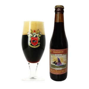 Speciaalbier Pannepot Special Reserva 2014 met ingeschonken Struise bierglas