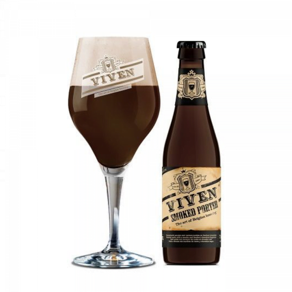 Speciaalbier Viven Smoked Porter met ingeschonken Viven bierglas