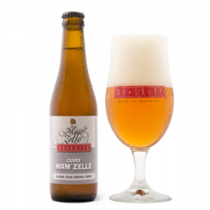 Speciaalbier Cuvee Mam'zelle met ingeschonken bierglas De Leite