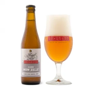 Speciaalbier Cuvee Mam'zelle met ingeschonken bierglas De Leite