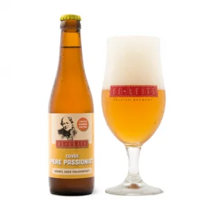 Speciaalbier Cuvee Pere Passionist met ingeschonken bierglas