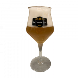 Bierglas de Zwarte Bron ingeschonken