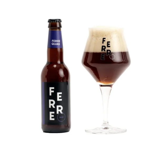 Bierfles Ferre Quad met ingeschonken bierglas